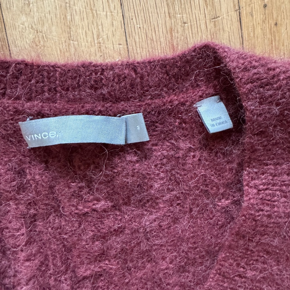 Gorgeous Vince V-Neck Alpaca Cable Knit Sweater Deep Mauve Pink Burgundy M - Picture 3 of 5